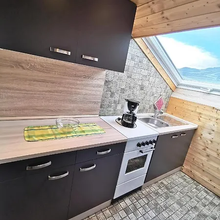 Atelierhaus 公寓 *